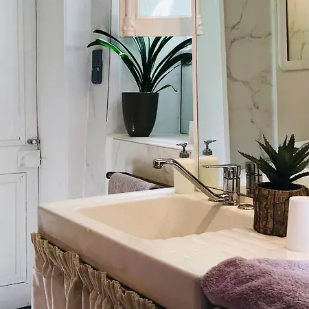 La Maison Des Roses Отель типа 